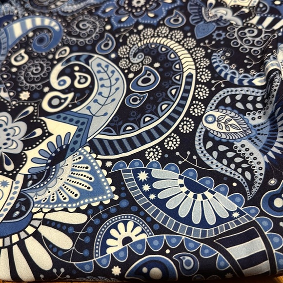 Treasure Lily OS Capri Paisley Leggings - Picture 2 of 3